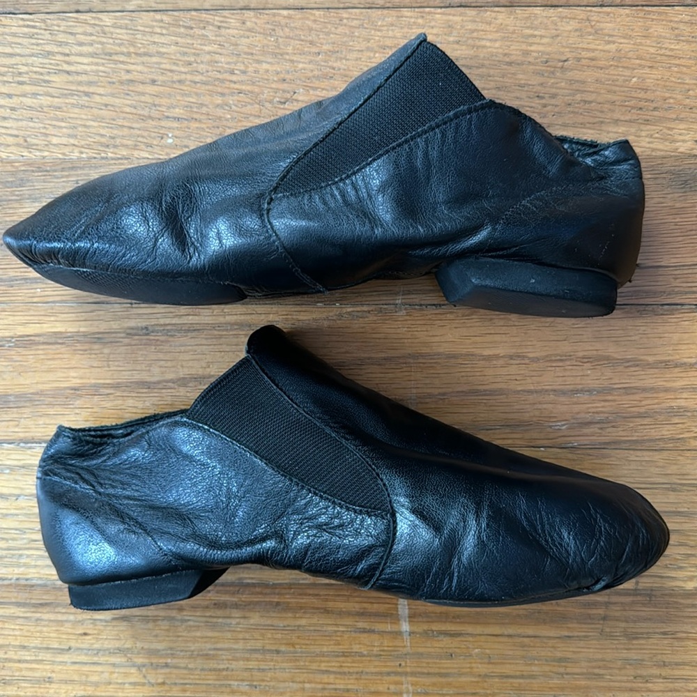💃🏻Capezio black leather jazz shoes. Size 7M. - Picture 2 of 8